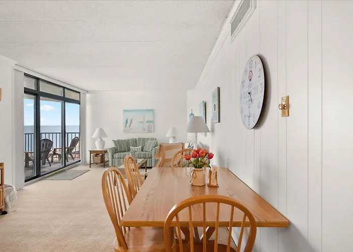 Beautiful Ocean Views From 2 Bedroom Sea Terrace With Outdoor Pool!