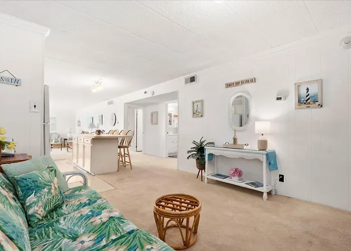 Holiday home Beautiful Ocean Views From 2 Bedroom Sea Terrace With Outdoor Pool!