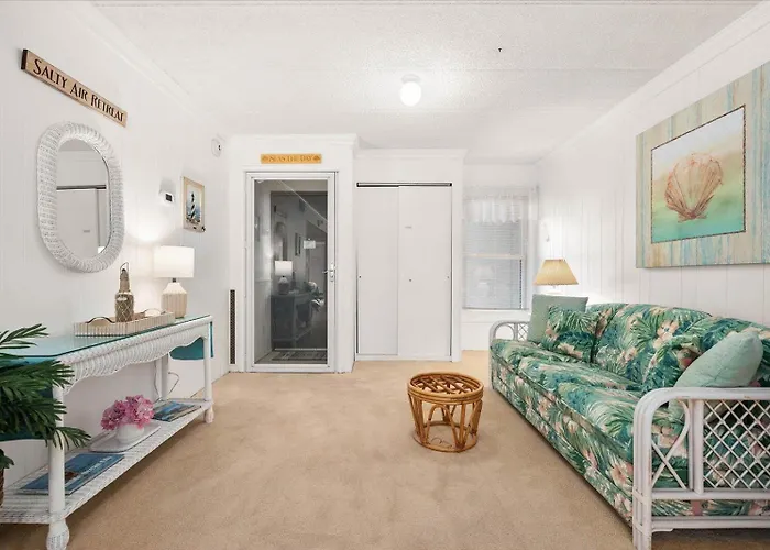 Beautiful Ocean Views From 2 Bedroom Sea Terrace With Outdoor Pool!